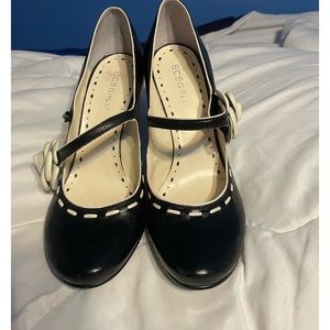 BGBGirls 7 1/2 Black Heels